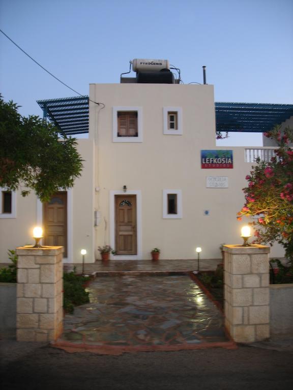 Lefkosia Studios Лефкос-Карпату Экстерьер фото